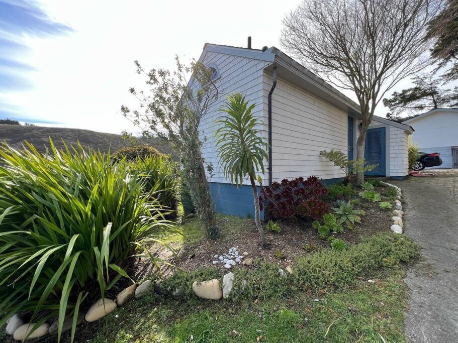 Boathouse Cottage Point Arena Exterior foto